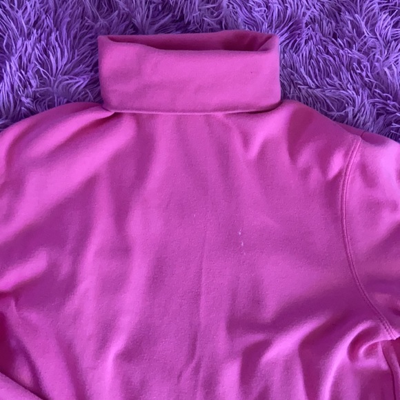 SEND OFFER  ON PINK TURTLE NECK 💘Size Medium - Picture 4 of 4